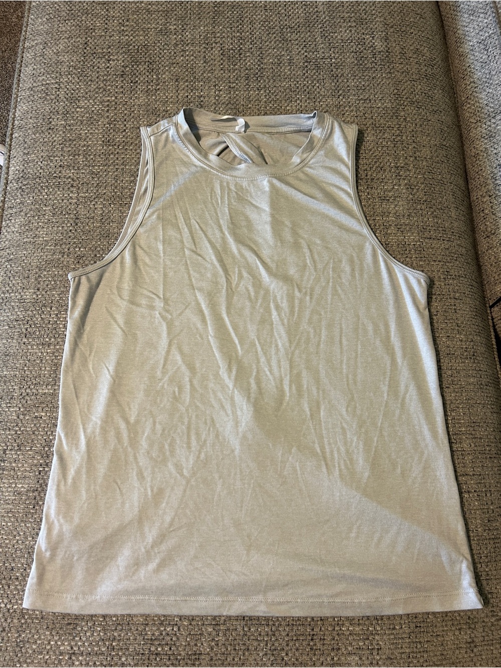 Fabletics Light Gray Open Back Women’s Sleeveless Tank Top